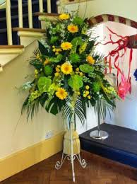 The perfect gifts and flowers, whether it's a special day or any day. Pedestal Flower Arrangements Gallery Images