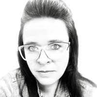 Shari Proctor's Instagram, Twitter & Facebook