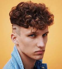 Düz, kıvırcık, dağınık ve dalgalı saç modelleri bulunmaktadır. Erkek Kivircik Sac Modelleri Men S Hairstyles Icin En Iyi 20 Fikir Kivircik Sac Modelleri Kivircik Sac Sac
