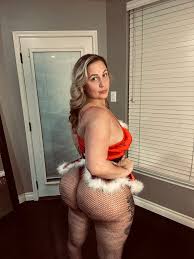 Hollie Berry - Free nude pics, galleries & more at Babepedia