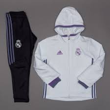 The squad, minus the 14 madridistas who have been called up by their national teams, returned to training where they worked alongside the real madrid. Adidas Real Madrid 16 17 Trainingsanzug Kinder Fussball Fanbekleidung Weiss Schwarz Violett Pro Direct Soccer