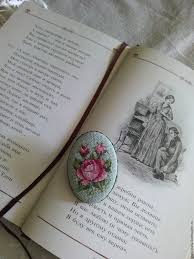 но я другому отдана и буду век ему верна Vyshitaya Brosh Obayanie Brosh Raboty Vyshivanie