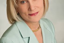 The Experts: Should the Average Investor Buy Gold?