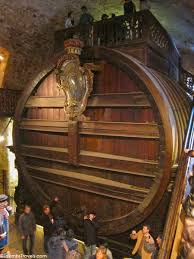 The World S Largest Wine Barrel And Heidelberg Castle Heidelberg Germany Castles Germany