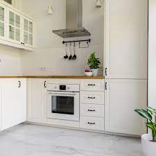 From colors and designs to simplicity and function, there's a lot to take into consideration when deciding on your kitchen flooring. Pros And Cons Of Marble Flooring In Kitchens