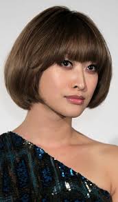 Elizabeth taylor curly bob hairstyle. 10 Stylish Short Hairstyles From The 60 S