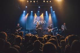 Born in london to two americans, now a citizen of the world linkin.bio/hardrockcafe. Gigmit Die Booking Plattform