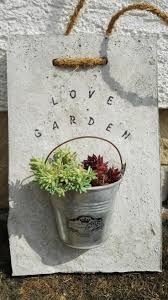 My Beton Decor Hand Made Beton Decorhand The Classic Gravel Garden Is Exposed To The Direct Sun And Consists Of A Betongarten Garten Design Gartenkunst