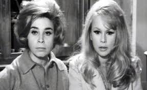 Μια ενδιαφέρουσα συνέντευξη παραχώρησε η δέσποινα στυλιανοπούλου όπου μεταξύ άλλων μίλησε για την καριέρα της αλλά και την επιλογή της να μην κάνει οικογένεια και παιδιά για να αφοσιωθεί. H E3omologhsh Ths Despoinas Stylianopoyloy Gia Thn Alikh Boygioyklakh Poy Sygklonizei Mediaday