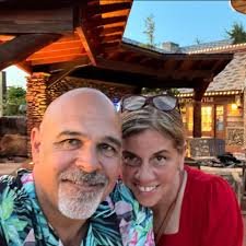 What could be causing a 2005 LLY Duramax to lose prime after sitting  overnight?