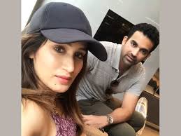 Chak de india zaheer khan wife. Sagarika Ghatge And Zaheer Khan Wedding Date Locked