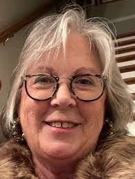 Cynthia Dean's Instagram, Twitter & Facebook