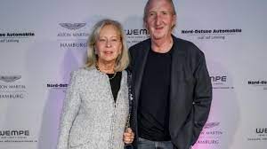 Entdecken sie veröffentlichungen von mike krüger auf discogs. Mike Kruger Renten Hammer Fur Wen Der Comedian Ein Comeback Geben Wurde News De