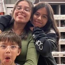 Fundraiser for Samantha Rodriguez by Laly Serrano : Samantha Rodriguez and  family