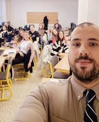 Anna Hrywniak's Instagram, Twitter & Facebook