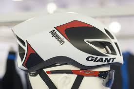 Giant Nieuws Voor 2017 Met Meer Schijfremmen Een Nieuwe Alu Racefiets En Nieuwe Helm Racefietsblog Nl Racefiets Helm