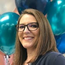 Kaitlin Meadows's Instagram, Twitter & Facebook