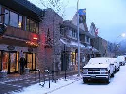 The cozy, well appointed lobby with comfortable furnishings, slate and hardwood floors and inviting fireplace is a great indication of. Room 7 King Size Bed Picture Of Park Place Inn Jasper Tripadvisor