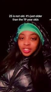 I know when Chicago hottie turns 25 she will understand what I’m talking  about. But I’m not sure what Benet and Nia do in the houses but it seems  like they just consistent in their bag. #chicagohottie ...