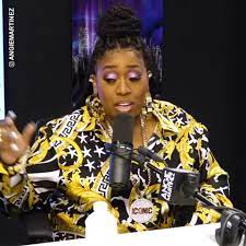 Missy Elliott speaks on her lifestyle | Missy Elliott on flying commercial  flights: "I plan on living for a long time...I'm not finna spend all my  money, and then come 70 ...Im