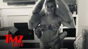 Dec 08, 2020 · during lockdown vanzant enjoyed clowning around with husband austin credit: Ufc Star Paige Vanzant And Her Husband Get Naked And Wrestle Tmz Youtube