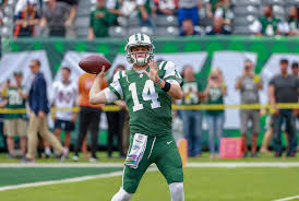 The latest stats, facts, news and notes on sam darnold of the new york jets. Jets Sam Darnold Report Card Sparkling Performance Vs Colts Makes It 2 Straight Wins Nj Com