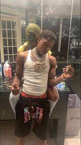 Here they go spamming this picture tryna say he gay like this ain't a girl  niggas want that to be a nigga behind him so bad😂🤦‍♂️ : r/NBAYoungboy