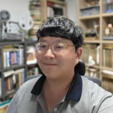 Good evening! My name is Maria and I am a young researcher and writer,