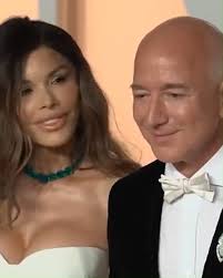 Why can't Selena stand Blake? Here's the awkward truth #selenagomez  #blakelively