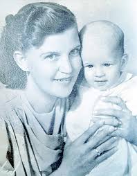 El Mañana celebra 100 años y distinción a Ninfa Deándar Martínez