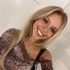 Alyssa Ellis (@alyssaelliss) • Instagram photos and videos