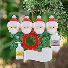 Amazon Com Adorno De Navidad Personalizable De La Familia De Cuarentena 2020 Familia De 4 Regalos Para Nietos Companeros De Trabajo Amigos Personalizable Para Ti Familia De 4 Hogar Y Cocina