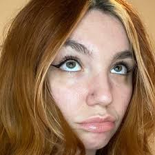 Tara Higgins (@taraizabel)