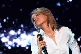 See more of alessandra amoroso on facebook. Alessandra Amoroso Desidera Una Famiglia Due Figli Un Cane E Una Piccola Casa Con Il Giardino Mondoreality