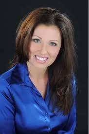 Rachael Endsley's Instagram, Twitter & Facebook