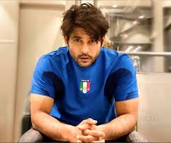 Pin By Samriti On Sidharth Shukla Twitter Trending Tv Actors Bollywood