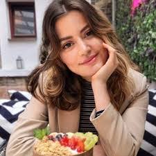 Michelle Hellmann's Instagram, Twitter & Facebook