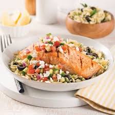 On Cuisine Le Saumon Sur Le Bbq En 20 Recettes Pratico Pratiques Recipe Confort Food Healthy Recipes Recipes