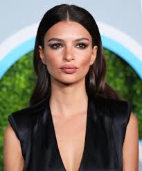 The next product in her arsenal was charlotte tilbury's filmstar bronze & glow contour duo ($68)—which made several appearances during the tutorial and i swiftly purchased immediately after watching. Emily Ratajkowski Instagram Criticism Hair Beauty