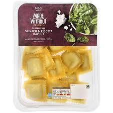 Agnolotti zijn een specialiteit uit het noord westen van italië namelijk de piëmonte. M S Made Without Spinach Ricotta Ravioli Ocado