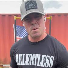 Gary Evanson's Instagram, Twitter & Facebook