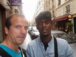 Insolite. Le Sabolien Jérôme collectionne les selfies avec les stars