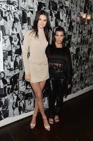 Her bra size 34c, waist 24 inch and hip 36 inch. Kourtney Kardashian Height Compared To Kendall