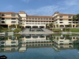 Easy to find the location, spacious car park/ basement, secure environment 👍👍 Amverton Heritage Resort Mesra Keluarga Di Melaka Kakitravel Net