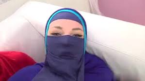 Hot Blue film of a white guy fucking a Hijabi Muslim girl