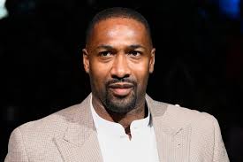 Aaron Jones flexes custom-made Taco Tote cleats in Green Bay