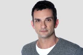 Studio brussel, stubru voor ingewijden, is wel even een ander soort jongerenradio dan ons 3fm. Stubru Presentator Christophe Lambrecht Lange Tijd Out Wegen Het Belang Van Limburg Mobile
