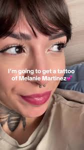 Melanie Drew Me A Tattoo