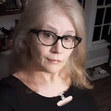 Swords of Sorrow: The Complete Saga: Simone, Gail, Scott, Mairghread,  Collins, Nancy A., Wilson, G. Willow, Schultz, Erica, Moore, Leah, Bennett,  Marguerite, Beeby, Emma, Kendal, Mikki, Davila, Sergio Fernandez, Andolfo,  Mirka, Acosta,