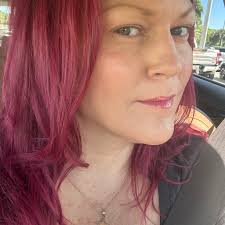 Tipping should not be optional! It should be mandatory, this very expensive  service I understand was created for people who are incapable of shopping 